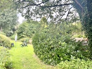 Gardens- click for photo gallery